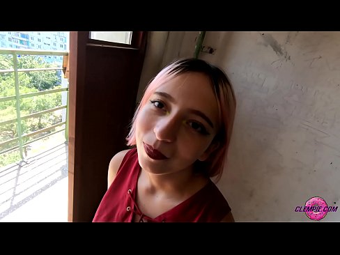 ❤️ Ikasle sentsuak arrotz bat zurrupatzen du kanpoaldean - Cum On His Face ❤ Super pornoa %eu.ixiporn-com.ruan ❤